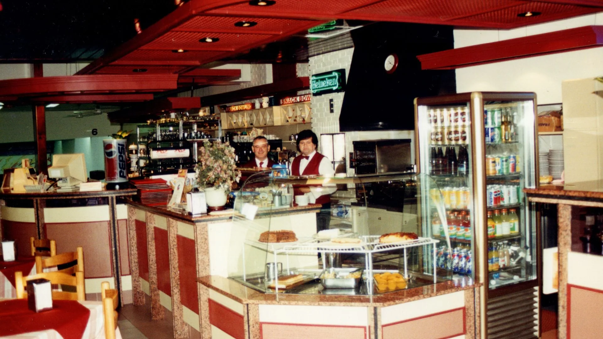 Foto histórica: Mostrador restaurante