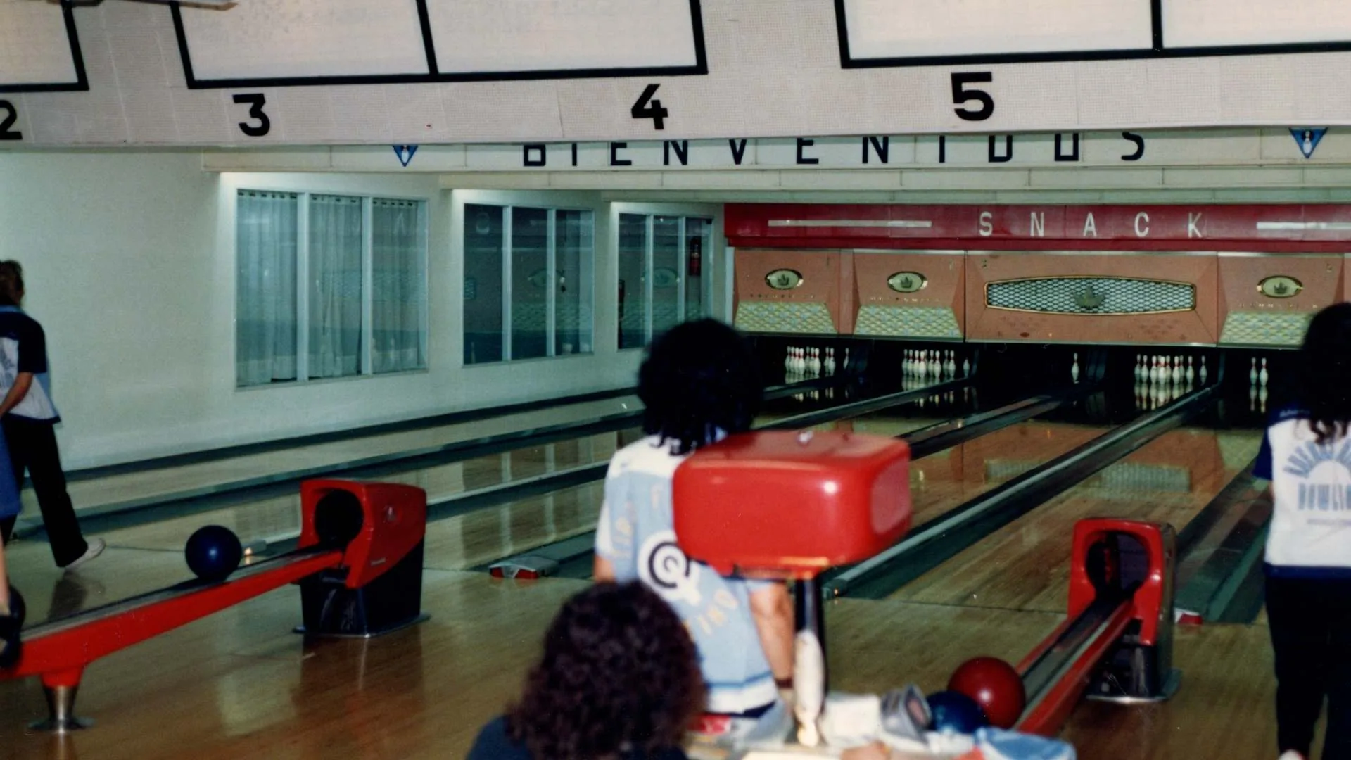 Foto histórica: Primer diseño del bowling